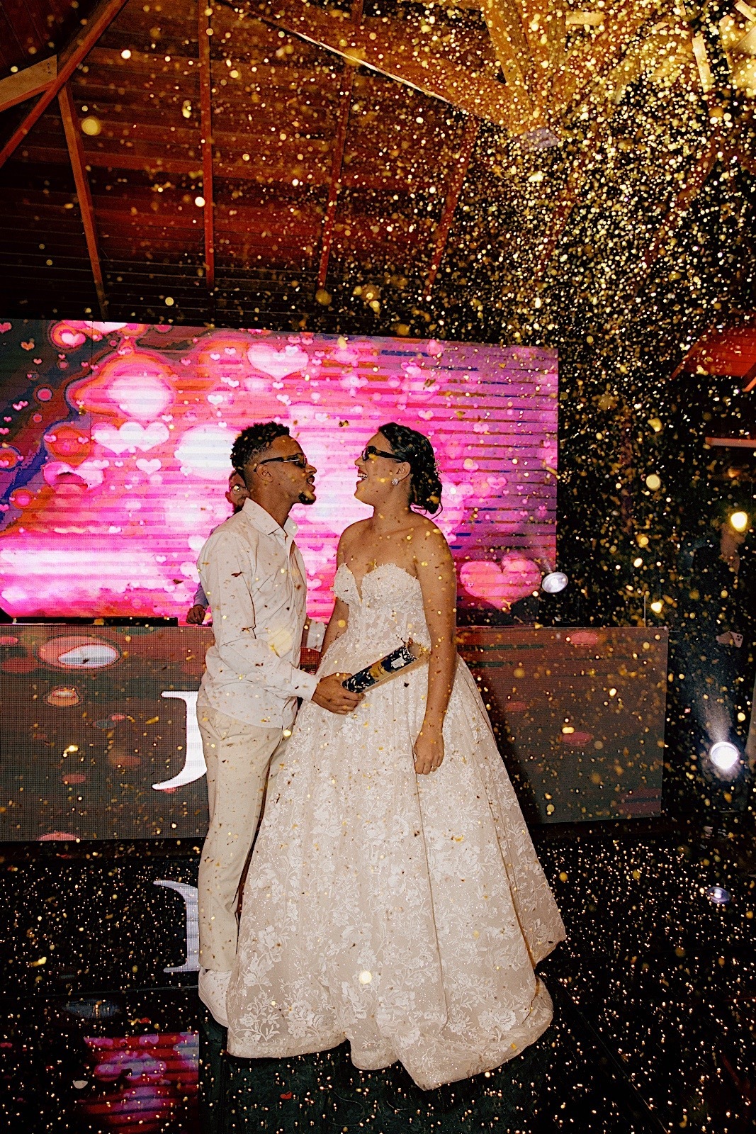 casamento - casamento no litoral - casamento ao ar livre - casamento Leticia e Joao - noivos 2024 - fotografia de casamento - chroma fotografia