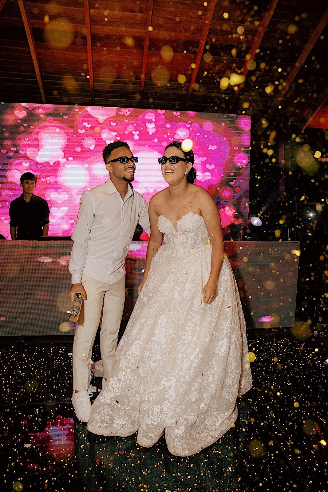 casamento - casamento no litoral - casamento ao ar livre - casamento Leticia e Joao - noivos 2024 - fotografia de casamento - chroma fotografia