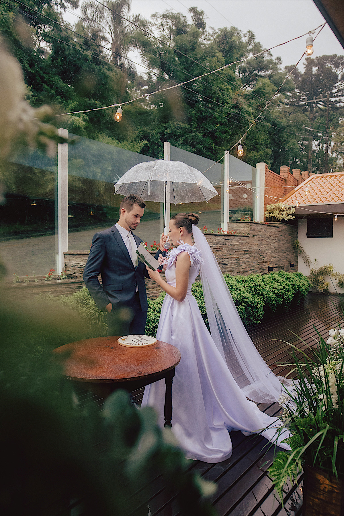 casamento - emanuelle - jeferson - casamento com chuva - sao bento do sul - chroma fotografia - hayla - noiva classica - ginastico
