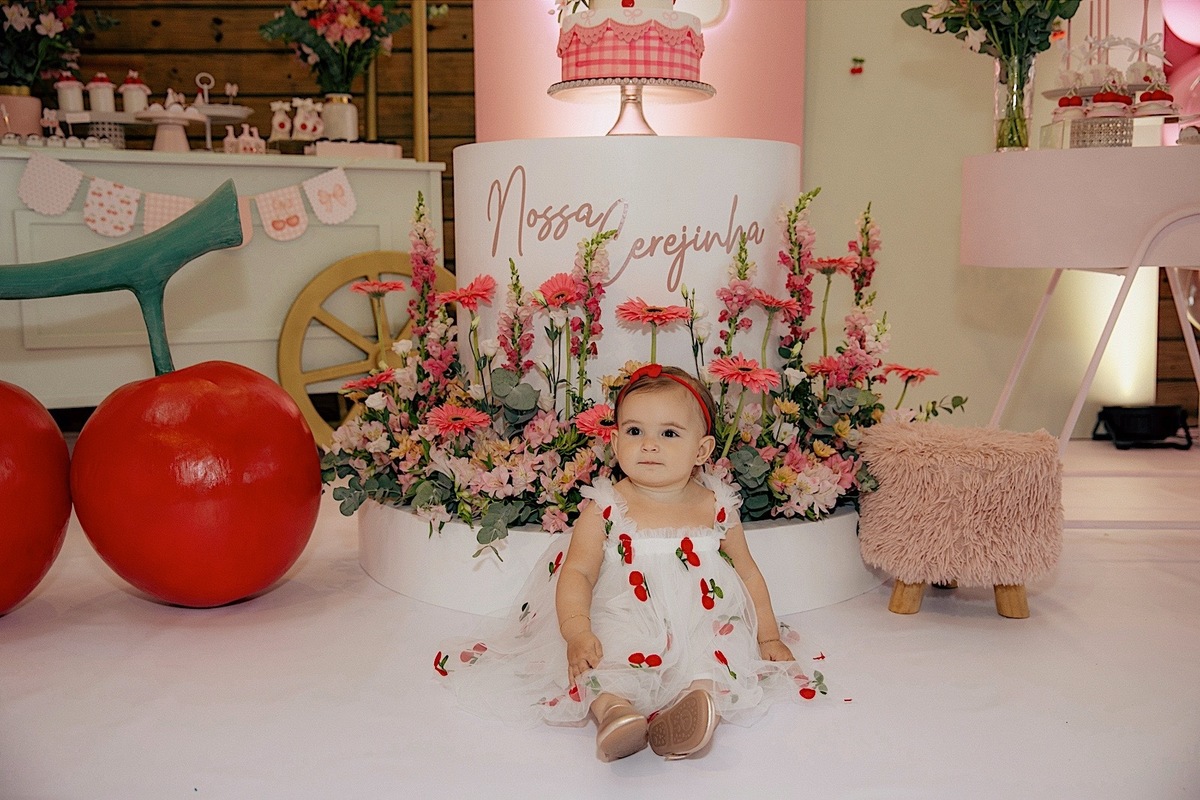 aniversario - aniversario infantil - maria otavia 1 ano - festa de 1 ano - fotografos jaraguá do sul - fotografia de familia - fotografia infantil - chroma fotografia - tema cereja