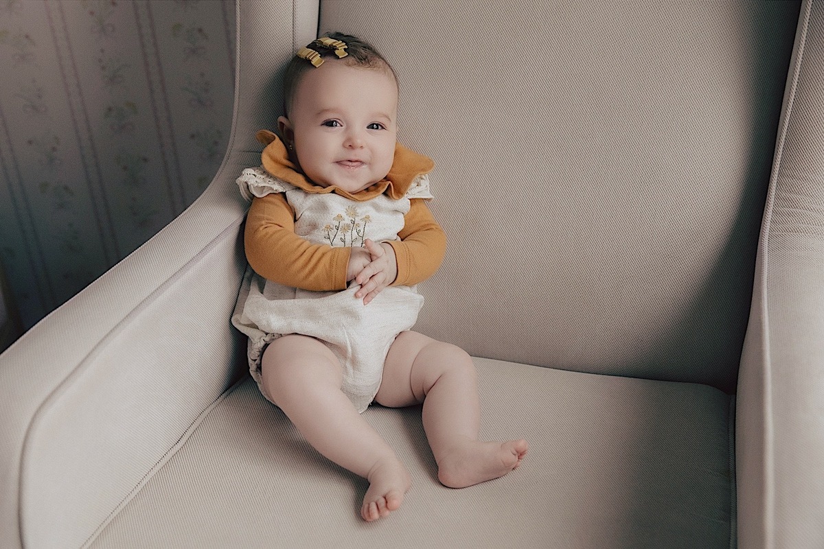 acompanhamento mensal - acompanhamento infantil - ensaio mes a mes - ensaio infantil - ensaio em casa - Celina acompanhamento - familia - ensaio familia - jaragua do sul - fotogarfos jaragua do sul - chroma Fotografia 