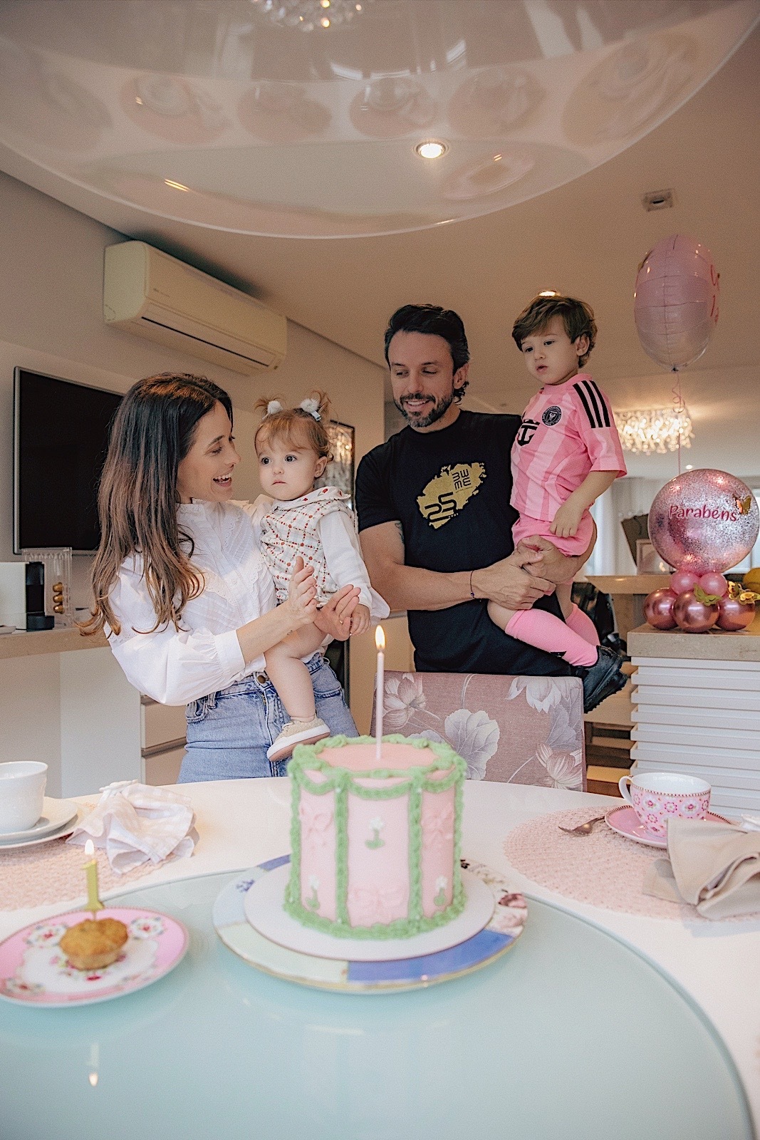 acompanhamento mensal - acompanhamento infantil - ensaio mes a mes - ensaio infantil - ensaio em casa - Celina acompanhamento - familia - ensaio familia - jaragua do sul - fotogarfos jaragua do sul - chroma Fotografia 