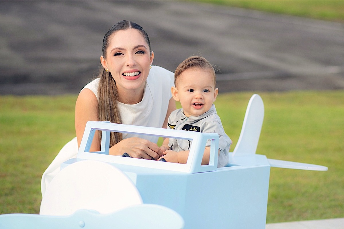 aniversario - aniversario infantil - festa de aniversario - aniversario de 1 ano - primeiro aninho - 1 ano João Guilherme - tema aviação - chroma fotografia 