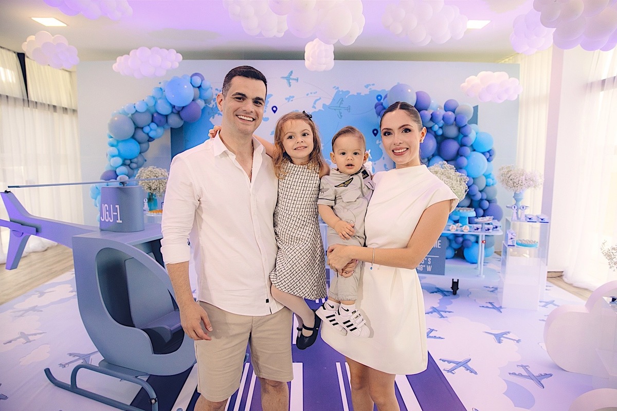 aniversario - aniversario infantil - festa de aniversario - aniversario de 1 ano - primeiro aninho - 1 ano João Guilherme - tema aviação - chroma fotografia 