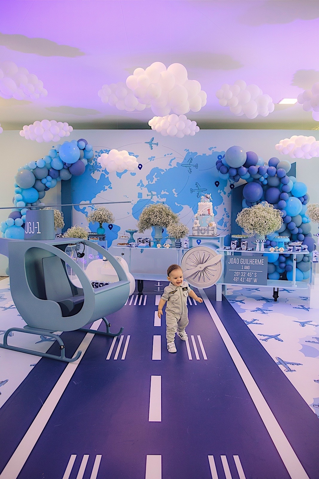 aniversario - aniversario infantil - festa de aniversario - aniversario de 1 ano - primeiro aninho - 1 ano João Guilherme - tema aviação - chroma fotografia 