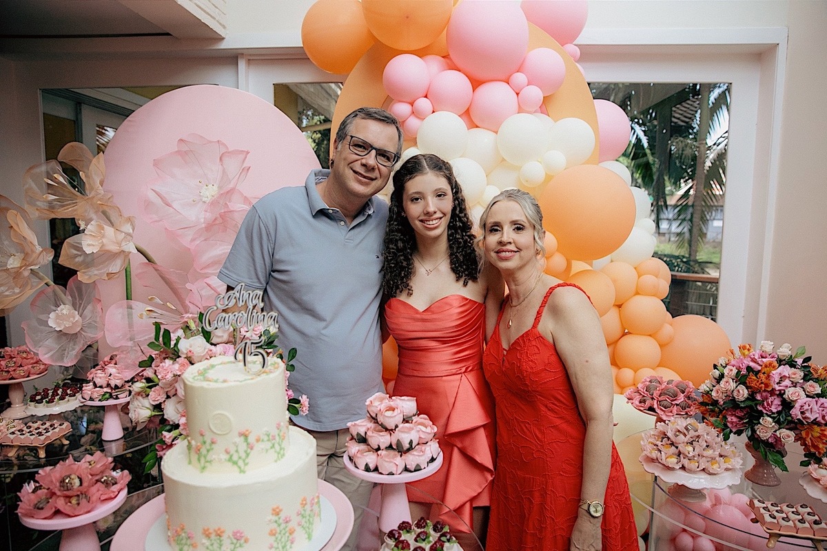 aniversario - aniversario de 15 anos - 15 anos Ana Carolina - festa de aniversário - fotografos jaragua do sul - fotografia de familia - chroma fotografia