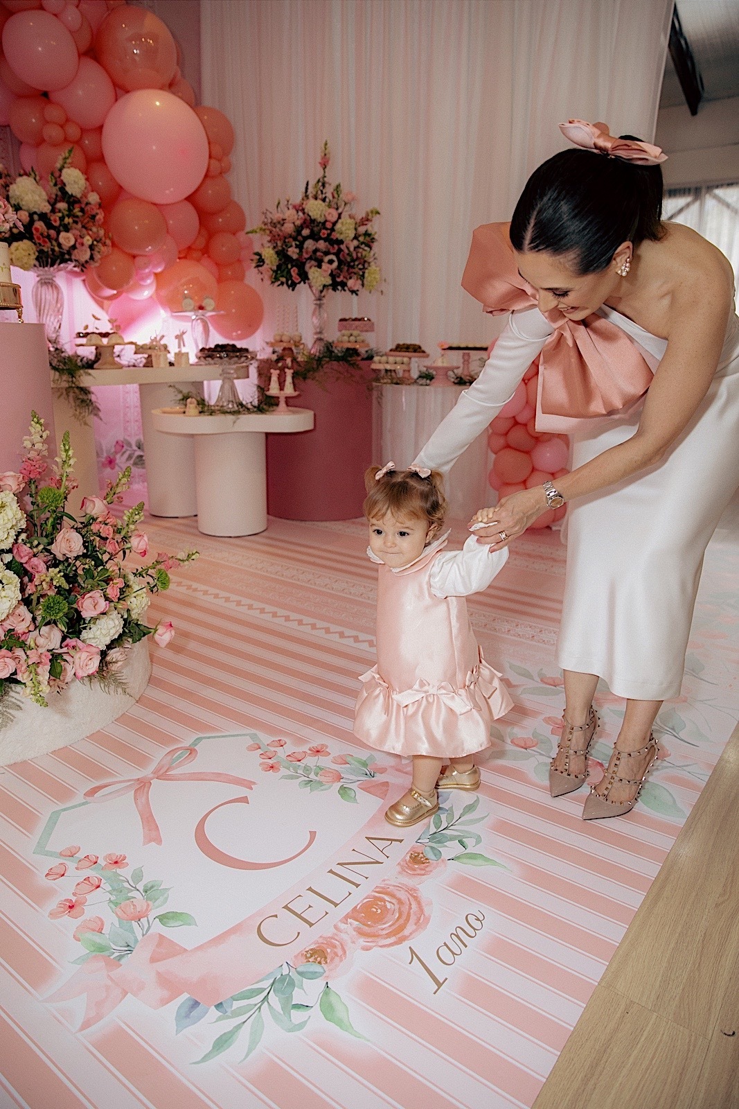 aniversario - aniversario infantil - aniversario de 1 ano - primeiro aninho Celina - tema jardim - fotografos jaragua do sul - chroma fotografia