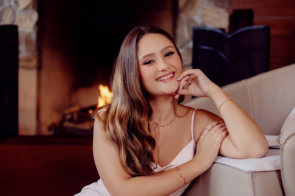 ensaio 15 anos - ensaio fotografico - ensaio externo - ensaio em casa - ensaio feminino - fotografos jaragua do sul - fotografia de familia - chroma fotografia