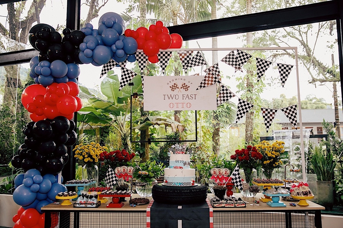 aniversario - aniversario infantil - aniversario tema carros - otto 3 anos - anversario quintal vip - fotografos jaragua do sul - chroma fotografia 