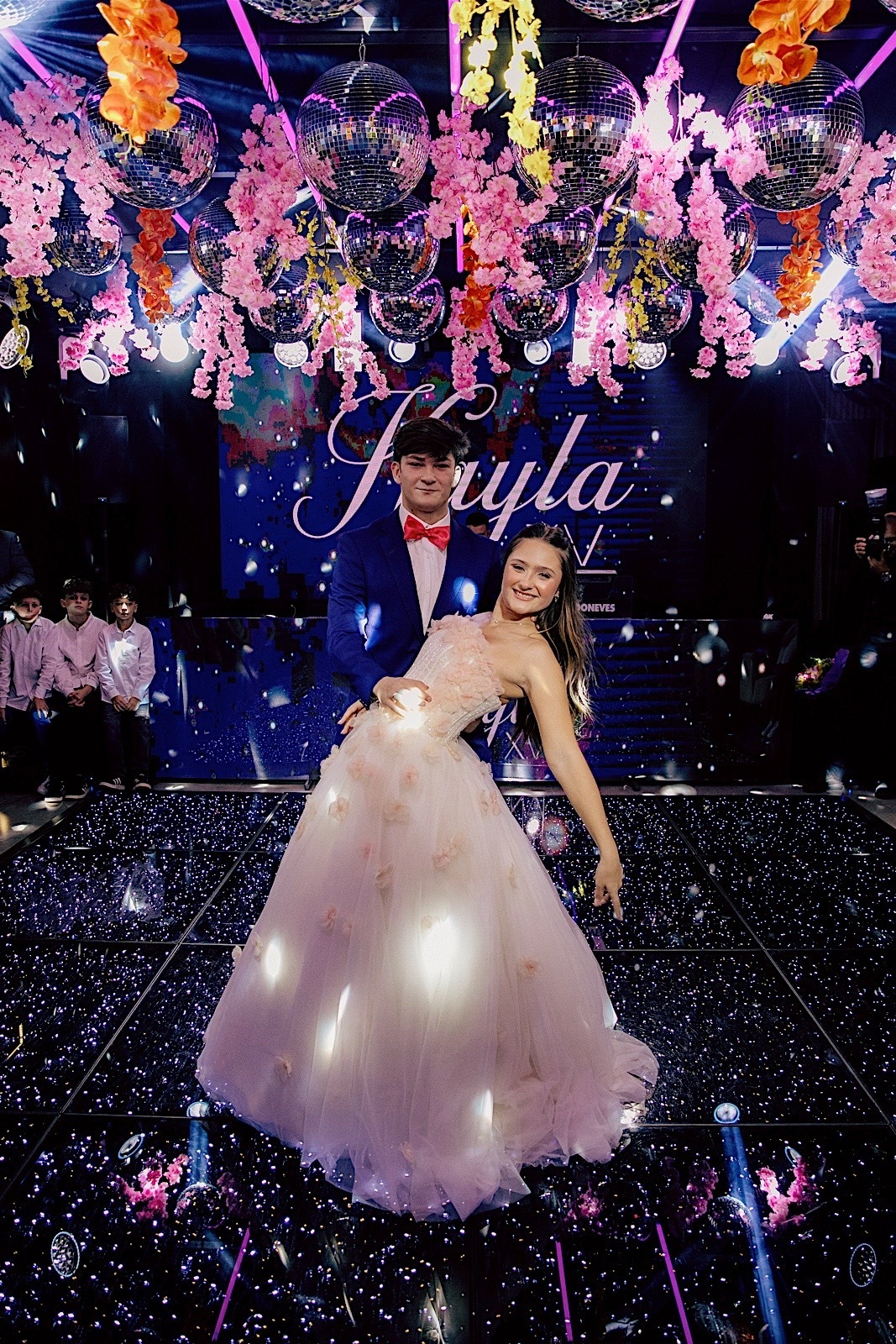 festa de 15 anos - aniversario 15 ANOS - 15 ANOS kayla - festa de aniversario - fotografos jaragua do sul - fotografia de familia - jaragua do sul - chrioma fotografia