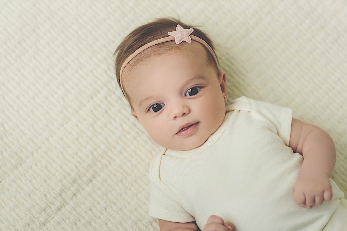 liz - acompanhamento mensal - baby girl - mae de menina - chroma fotografia - fotografia infantil - estudio - sao bento do sul - planalto norte - sc - santa catarina