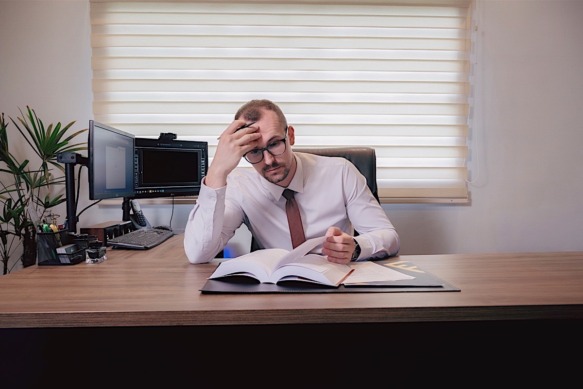 ensaio profissional - elisan nadrowski - advogado - advocacia - advogada - denise costa - helene - escritorio - estudio - chroma fotografia