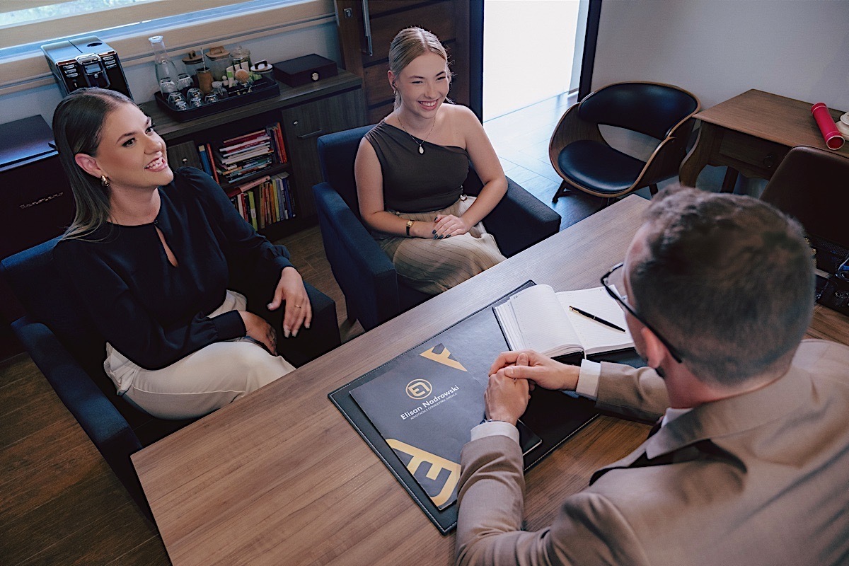 ensaio profissional - elisan nadrowski - advogado - advocacia - advogada - denise costa - helene - escritorio - estudio - chroma fotografia