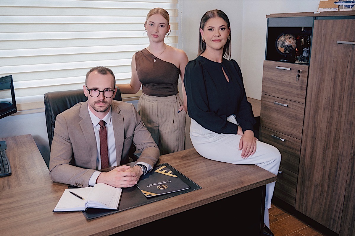 ensaio profissional - elisan nadrowski - advogado - advocacia - advogada - denise costa - helene - escritorio - estudio - chroma fotografia