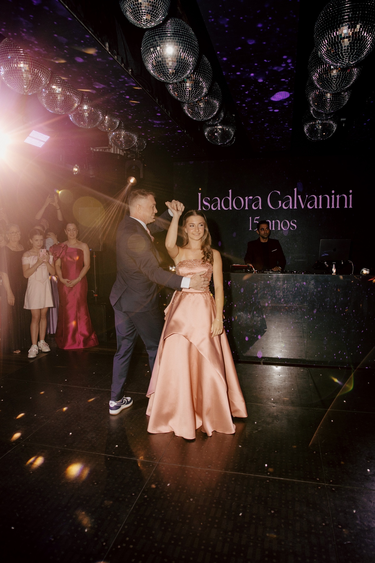 aniversario - aniversario 15 anos - 15 anos isadora - festa de 15 anos - fotografos jaragua do sul - chroma fotografia