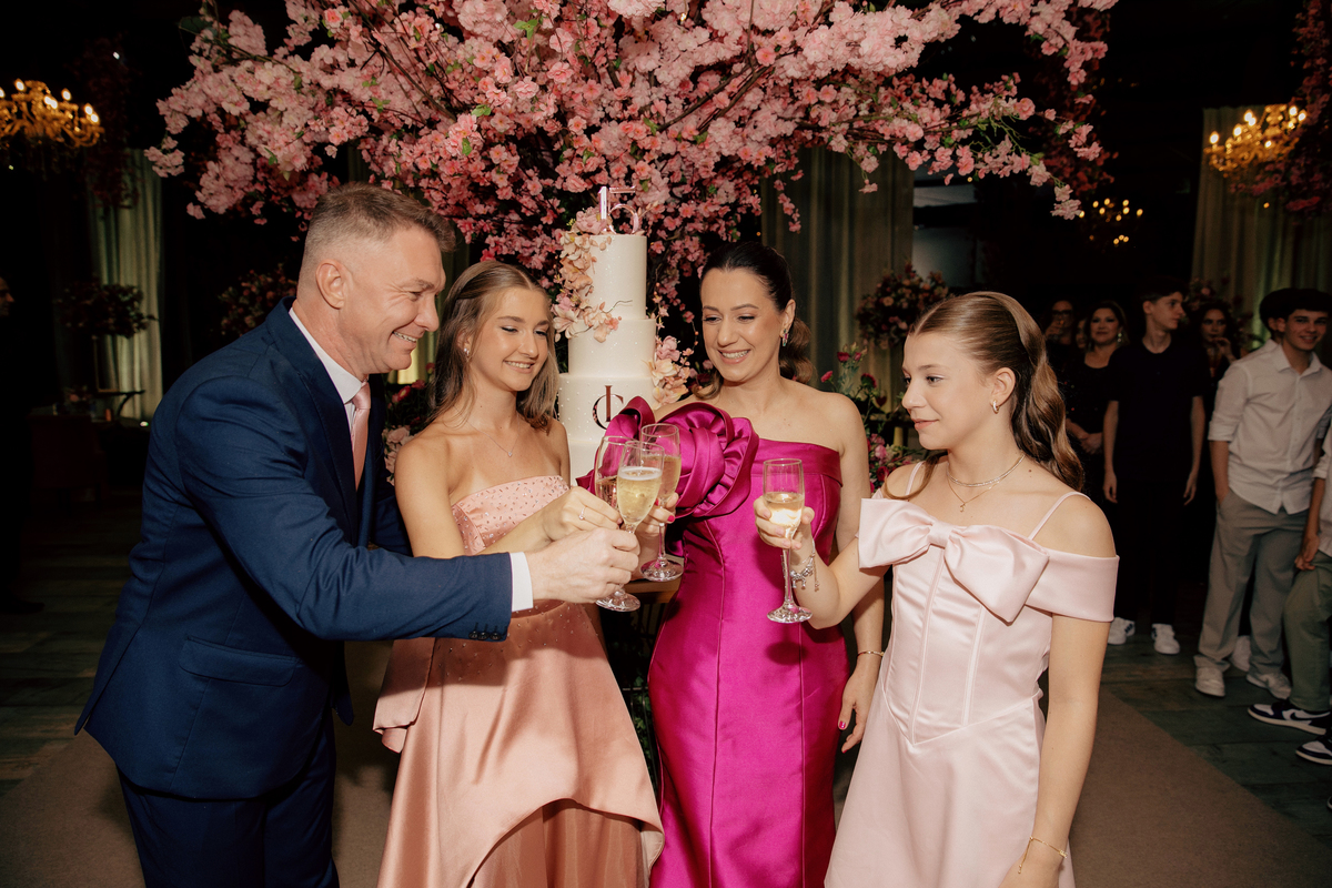 aniversario - aniversario 15 anos - 15 anos isadora - festa de 15 anos - fotografos jaragua do sul - chroma fotografia