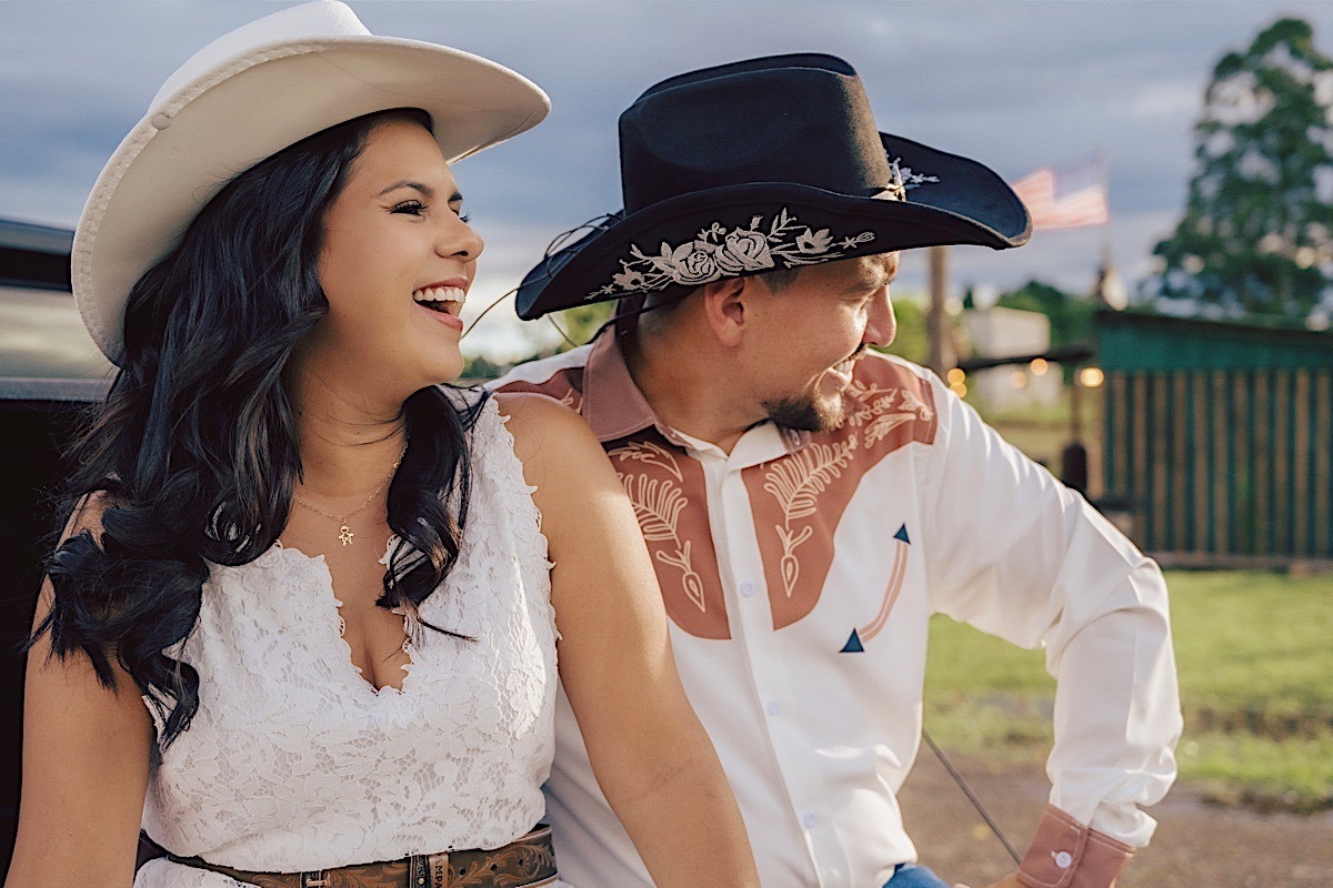 ensaio pre casamento - letts road - colonia wittmarsum - palmeira - vanessa - allan - vall center - cowboy - texas - por do sol - celeiro - chroma fotografia