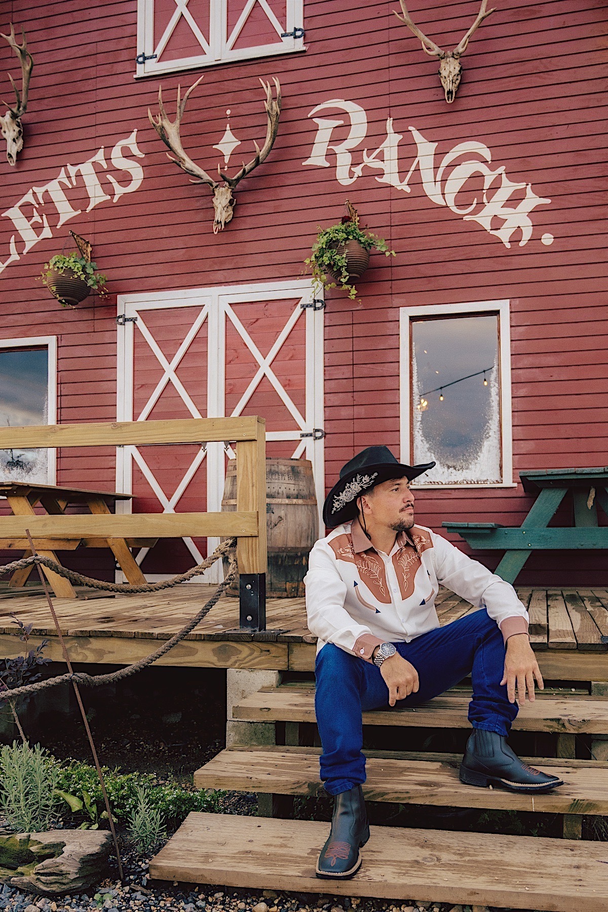 ensaio pre casamento - letts road - colonia wittmarsum - palmeira - vanessa - allan - vall center - cowboy - texas - por do sol - celeiro - chroma fotografia