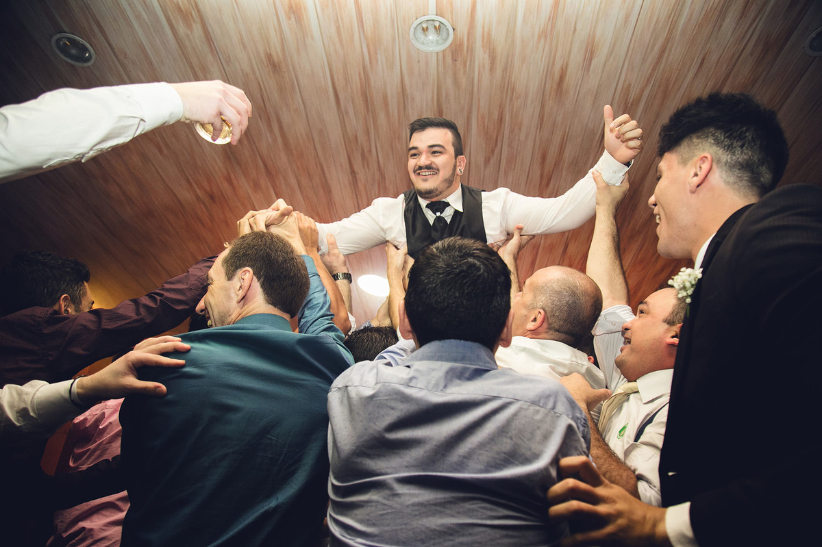 casamento - Debora _ Willian - fotografos de jaraguá do sul - making of noivo - chroma fotografia