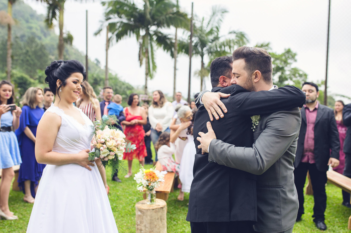 casamento - Lucimar _ Jaison - casamento ao ar livre - casamento de dia - fotografos de jaraguá do sul - cerimônia - chroma fotografia