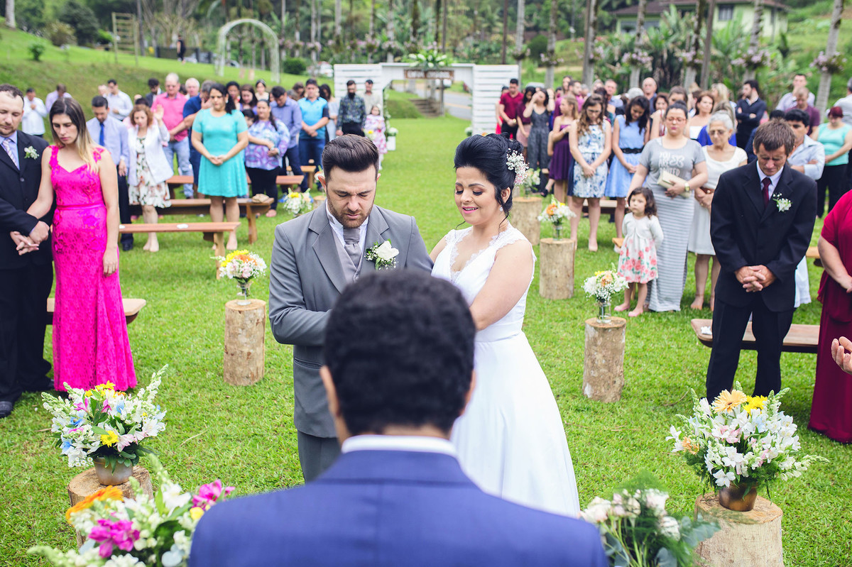 casamento - Lucimar _ Jaison - casamento ao ar livre - casamento de dia - fotografos de jaraguá do sul - cerimônia - chroma fotografia