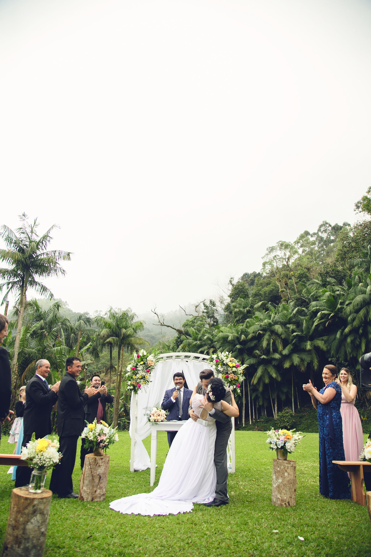 casamento - Lucimar _ Jaison - casamento ao ar livre - casamento de dia - fotografos de jaraguá do sul - cerimônia - chroma fotografia