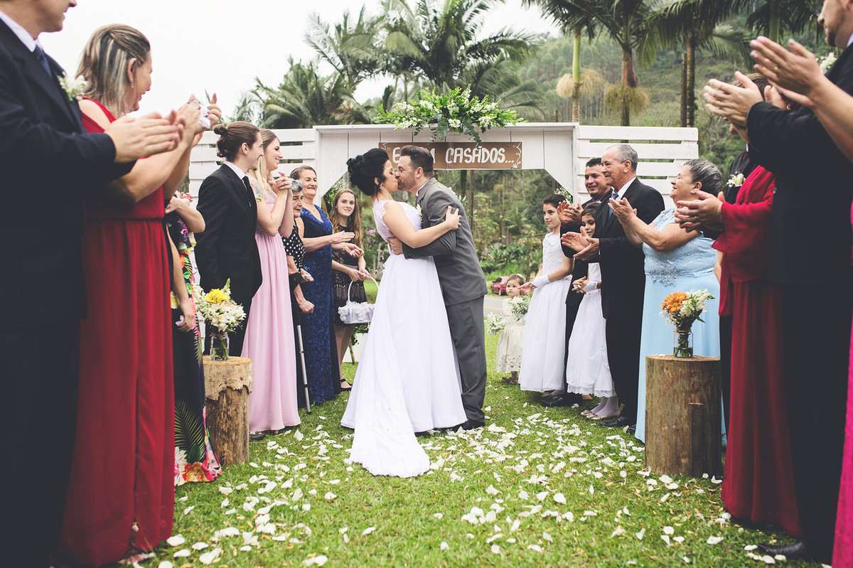 casamento - Lucimar _ Jaison - casamento ao ar livre - casamento de dia - fotografos de jaraguá do sul - cerimônia - chroma fotografia