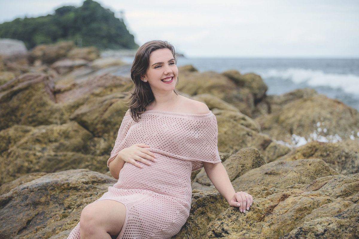 ensaio gestante - ensaio na praia - Bruna e Naum a espera de Cecília - fotografos de itapema - fotografos sc - chroma fotografia