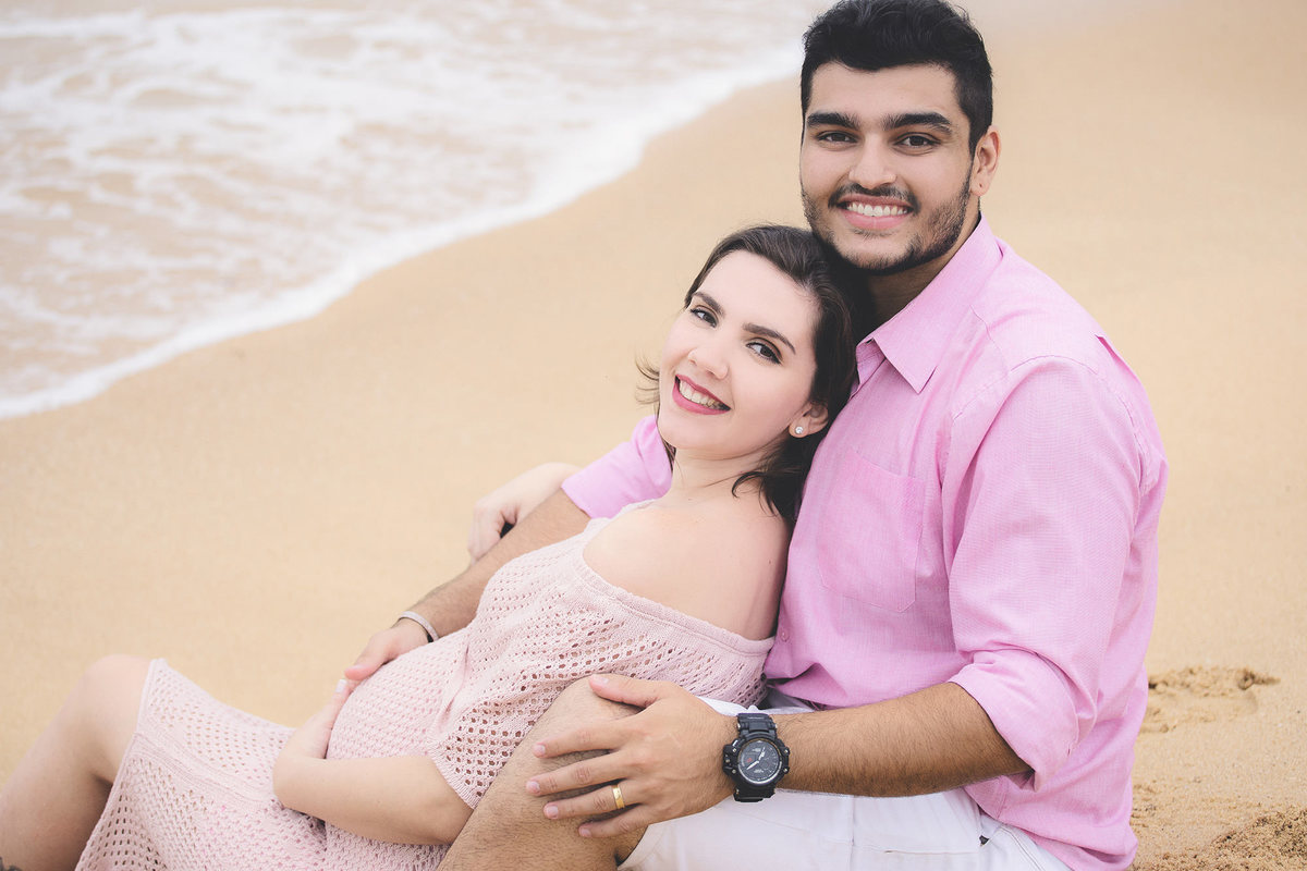 ensaio gestante - ensaio na praia - Bruna e Naum a espera de Cecília - fotografos de itapema - fotografos sc - chroma fotografia