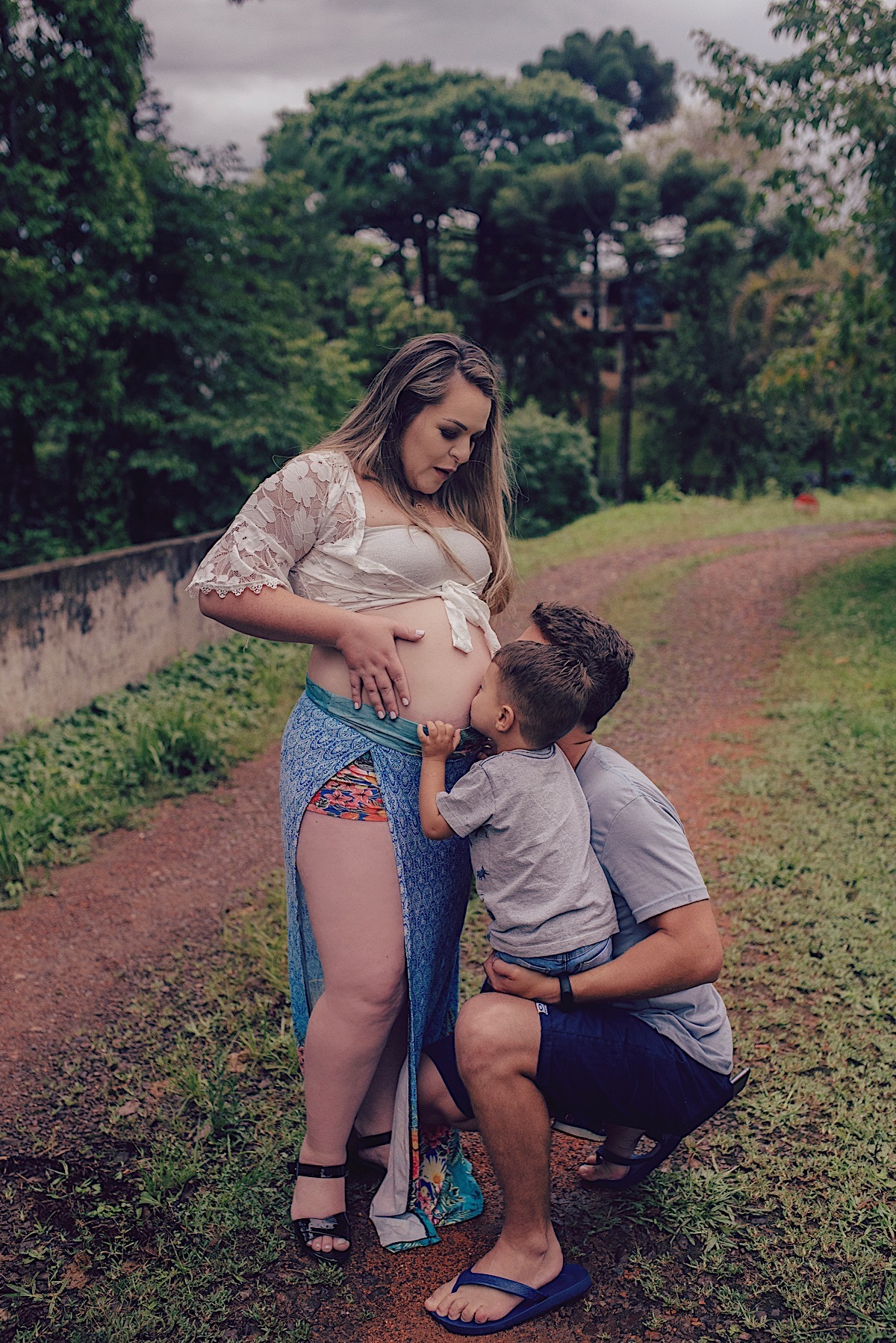 ensaio gestante - a espera de uma menina - mãe de 2 - maternidade real - chroma fotografia - são bento do sul