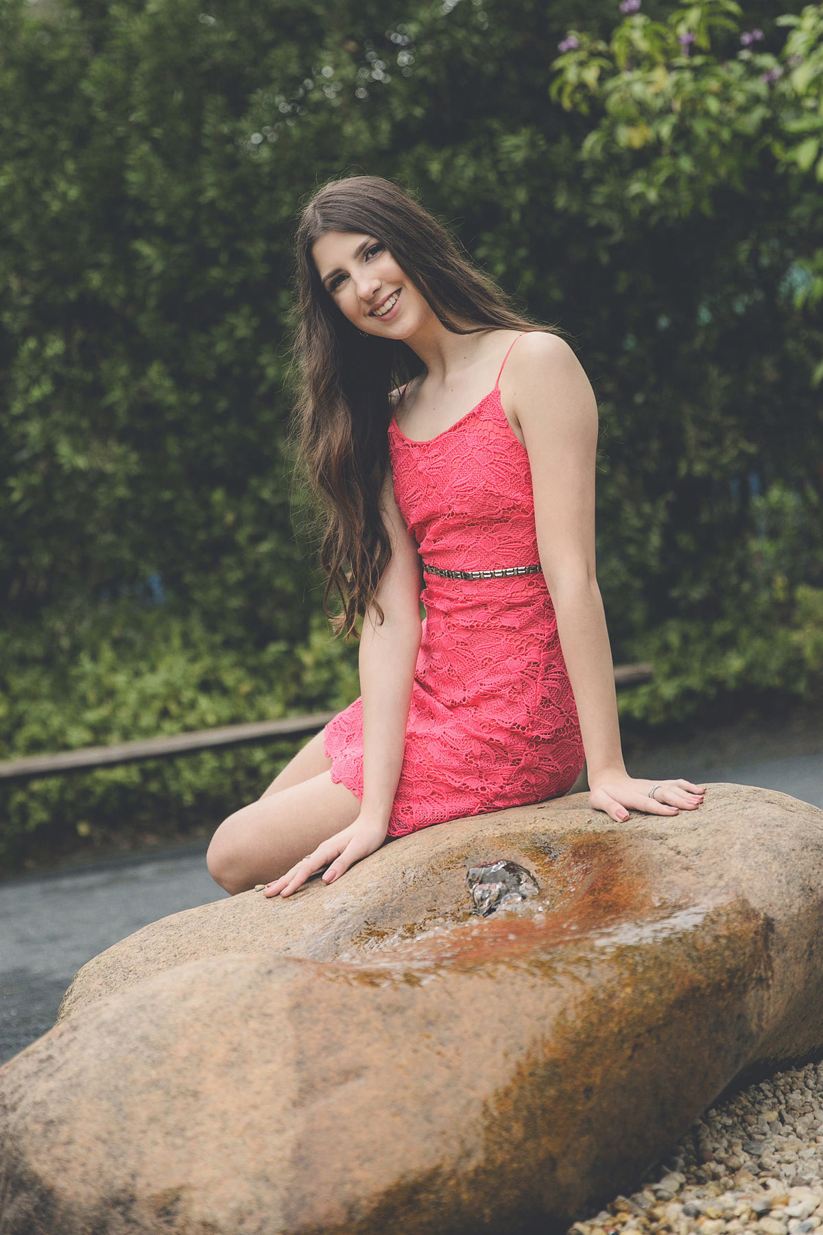 gêmeas - ensaio 15 anos - ensaio externo - ensaio de irmãs - 15 anos - ensaio na agrícola em Joinville - agrícola da ilha - mãe de meninas - Ensaio de Gêmeas - fotografia jaraguá do sul - chroma fotografia