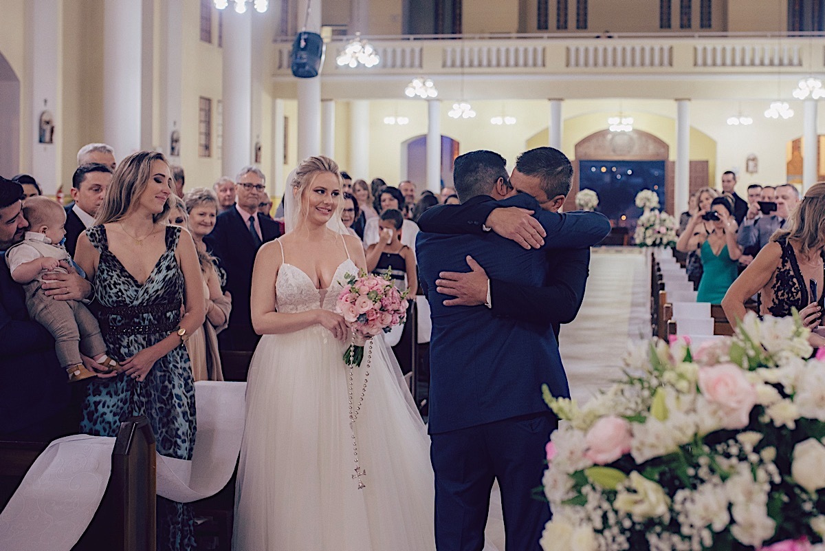 casamento - emanuelle spath - matheus guedes reis - advogado - são bento do sul - bh - igreja matriz - ginástico - chroma fotografia