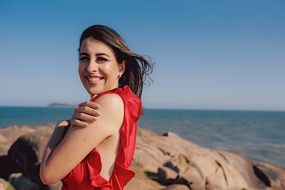 ensaio feminino - ensaio individual - ensaio na praia - guarda do embaú - santa catarina - sc - chroma fotografia - fotógrafo de sc - fabiana silva - pamela machado