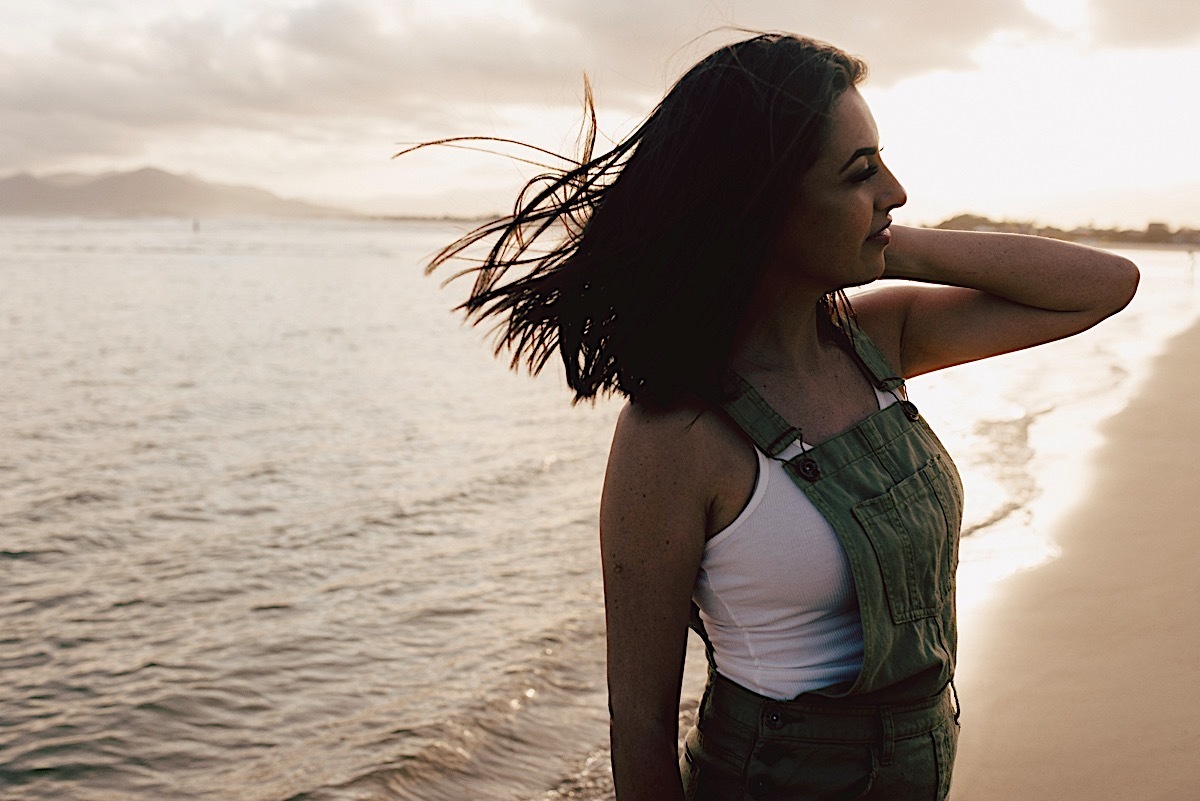 ensaio feminino - ensaio individual - ensaio na praia - guarda do embaú - santa catarina - sc - chroma fotografia - fotógrafo de sc - fabiana silva - pamela machado