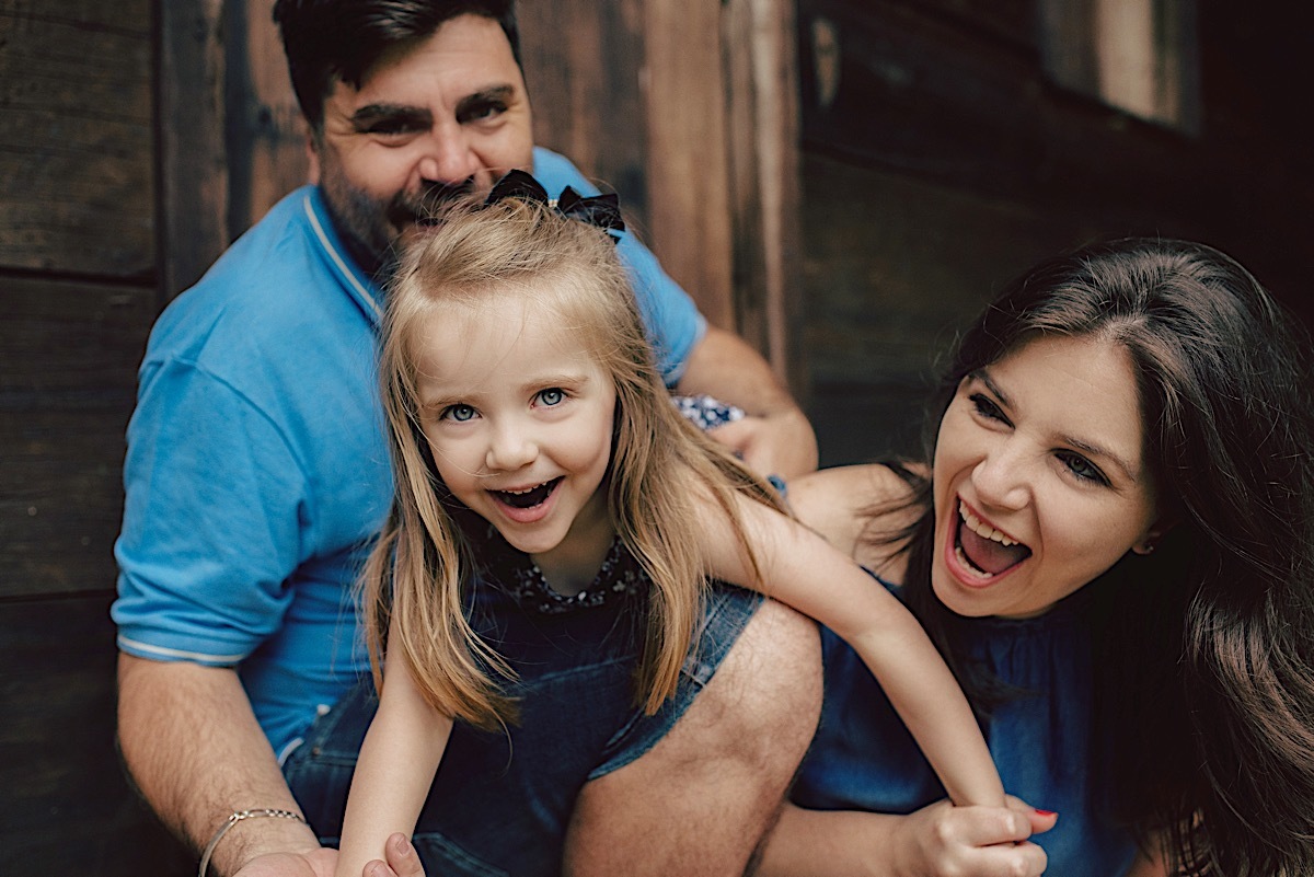 ensaio família - angela - jean - ana - golden retriever - ensaio com cachorro - ensaio com pet - ensaio ao ar livre - parque 23 de setembro - são bento do sul - sc - chroma fotografia