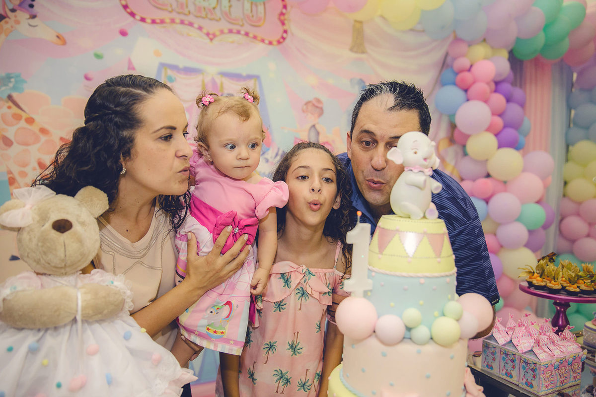 aniversário - aniversário infantil - aniversário Hadassa 1 ano - aniversário de 1 aninho - aniversário em itapema - tema circo menina - aniversário circo menina - fotografos de itapema - fotografos sc - chroma fotografia