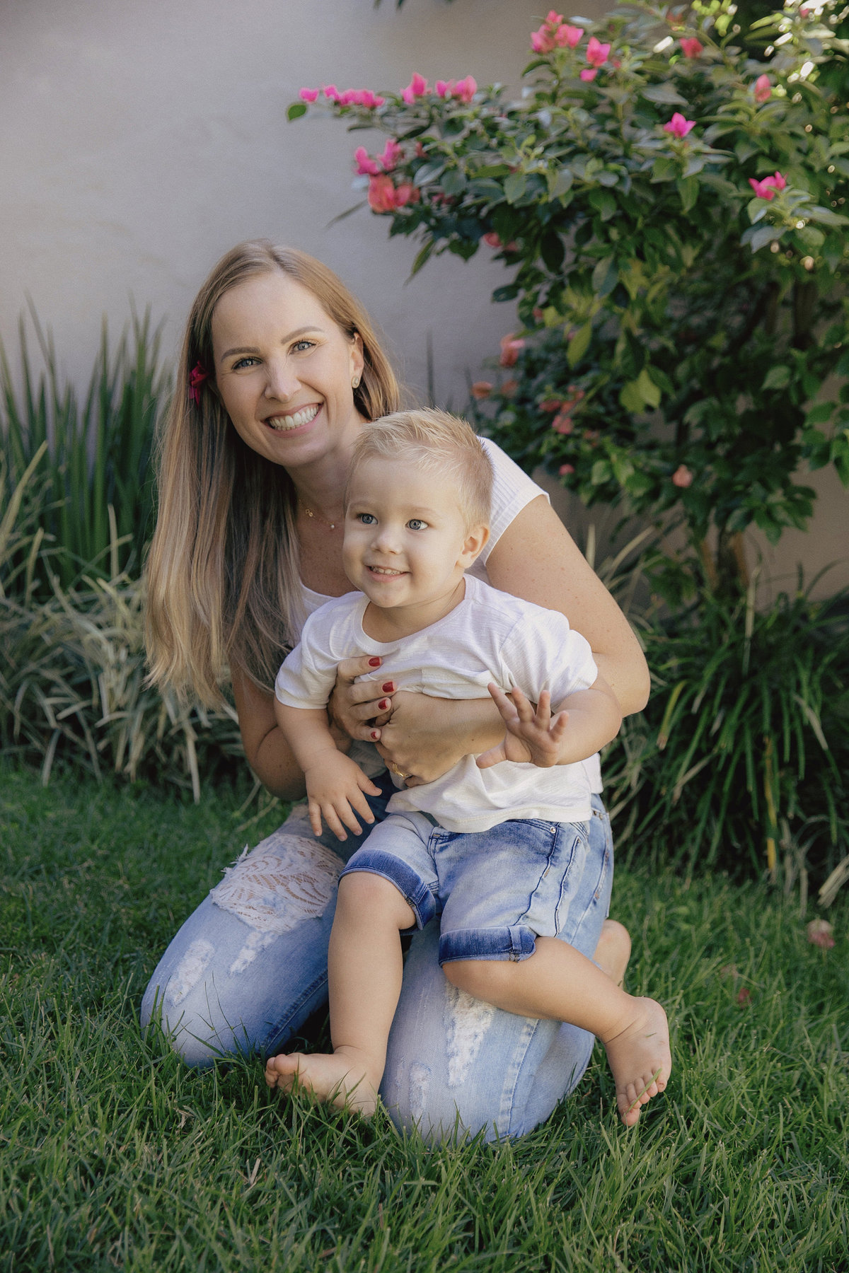 ensaio familia - dia das maes - ensaio em casa - mae de menino - jaragua do sul - fotografos de familia - chroma fotografia