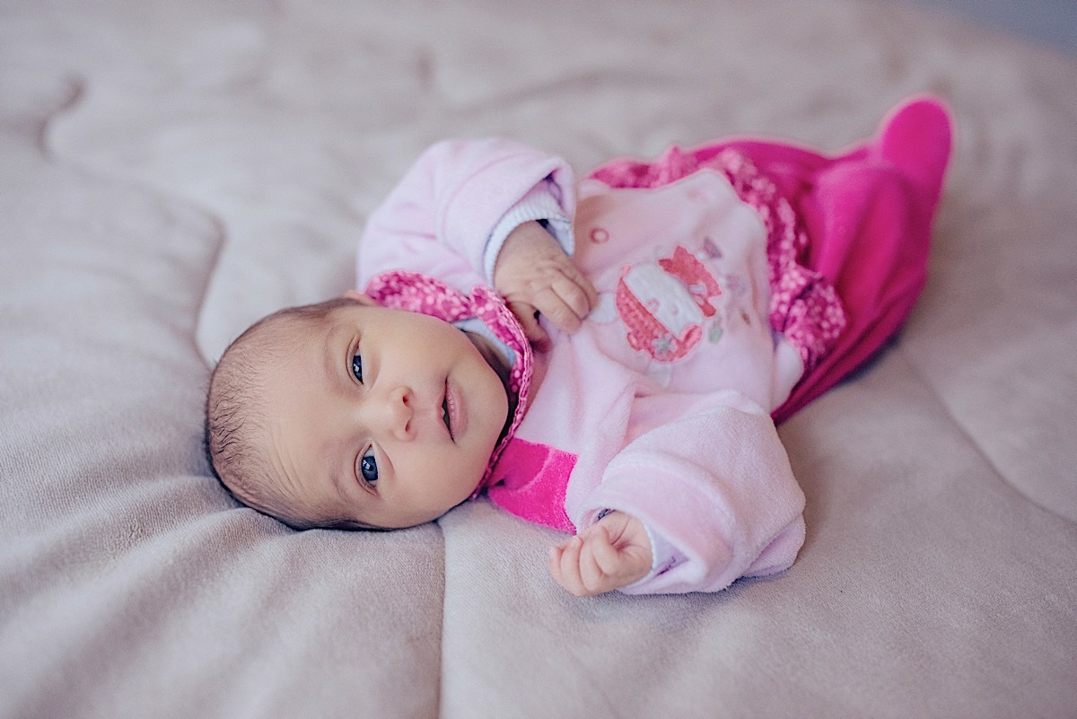 atena - acompanhamento trimestral - mae de menina - ensaio em casa - sao bento do sul - chroma fotografia