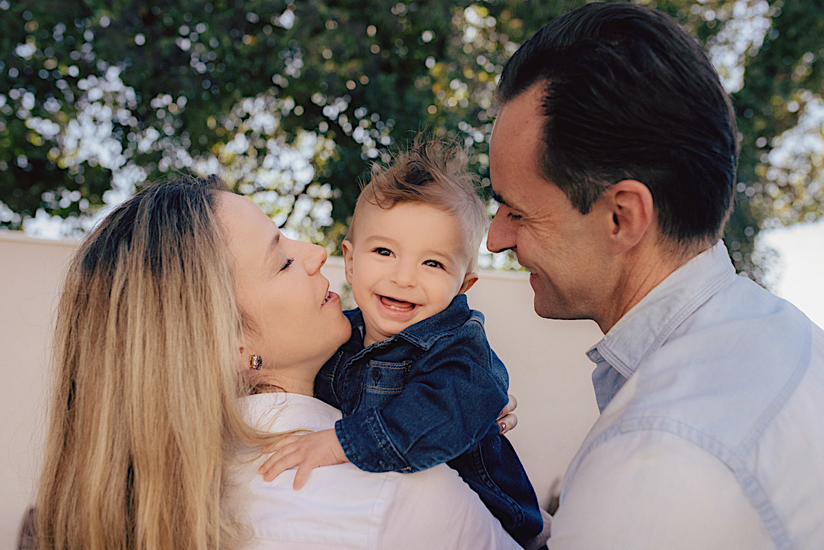 ensaio familia - ensaio em casa - ensaio na pandemia - sao bento do sul - mae de menino - chroma fotografia - sao bento do sul