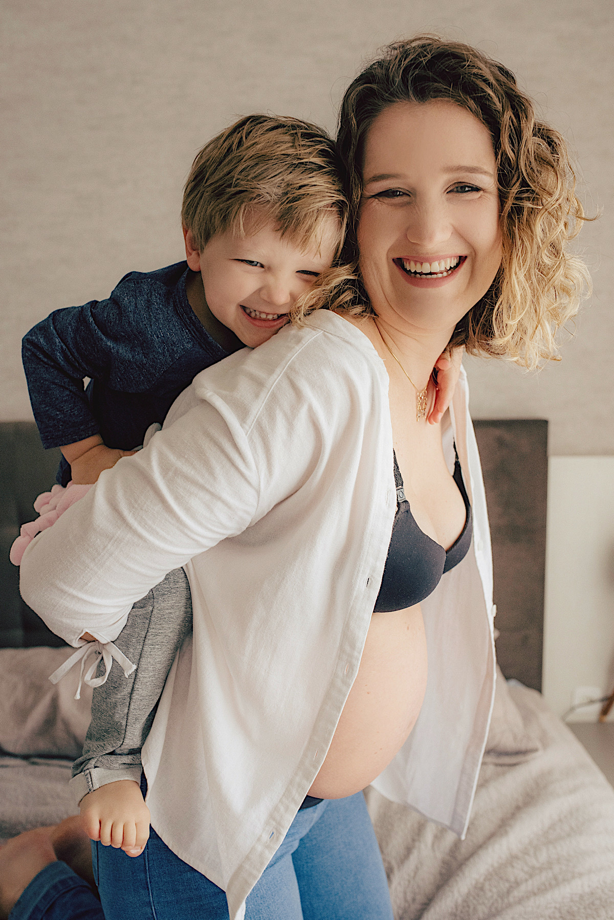 ensaio gestante - mae de 2 - mae de casal - ensaio em casa - chroma fotografia - sao bento do sul