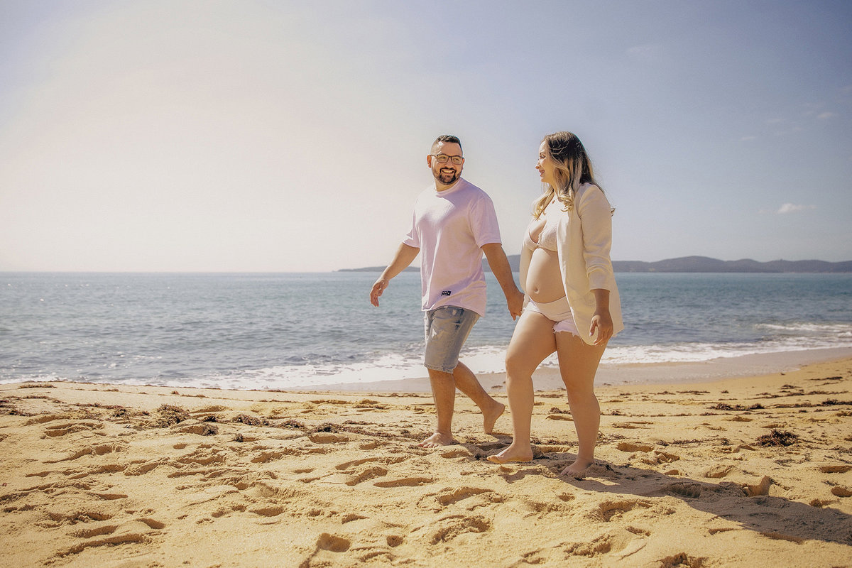 ensaio gestante - gestante - ensaio na praia - ensaio no litoral - Larissa a espera de Livia - ensaio em itapema - fotografos itapema - chroma fotografia