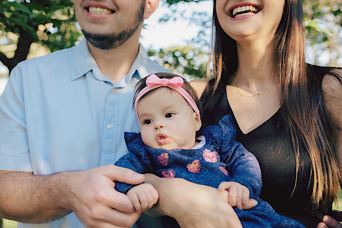 ensaio familia - mae de menina - 4 meses - ensaio ao ar livre - fotografo sao bento do sul - chroma fotografia