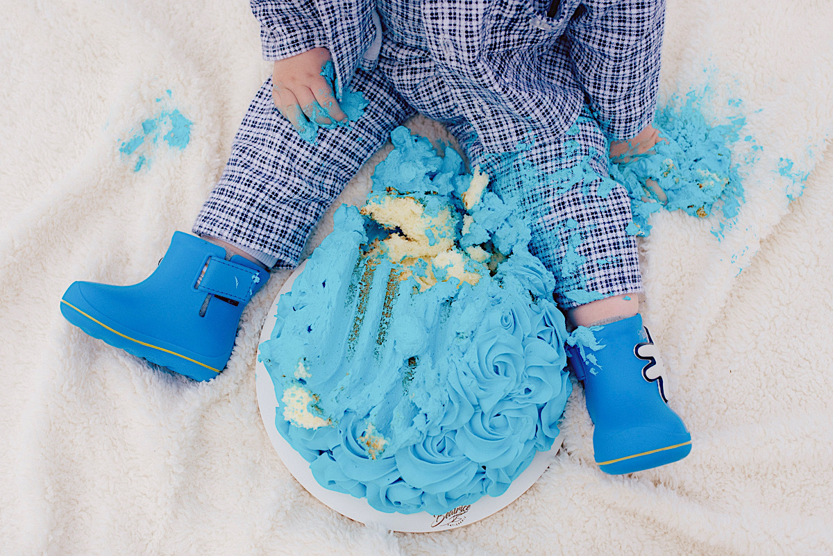 vitorio - rio negrinho - 1 ano - mae de menino - ensaio infantil - smash the cake - chroma fotografia
