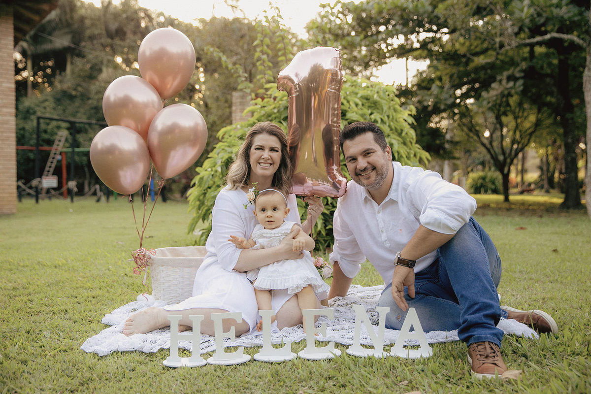ensaio familia - ensaio de 1 ano - smash the cake - ensaio externo - ensaio fotografico - ensaio em camboriu - Helena 1 ano - chroma fotografia