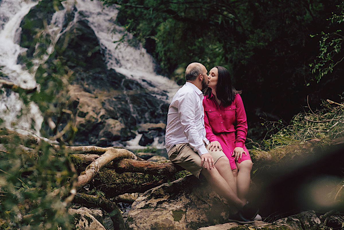 ensaio casal - rio vermelho - ensaio ao ar livre - ensaio com neblina - sao bento do sul - chroma fotografia