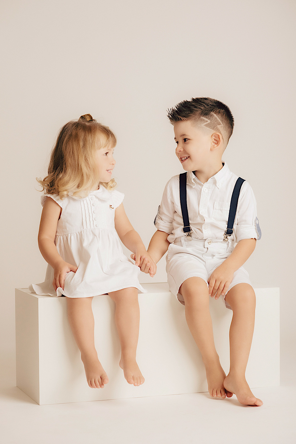 ensaio familia - ensaio fotografico - ensaio em estudio - chroma fotografia - sao bento do sul - mae de 2