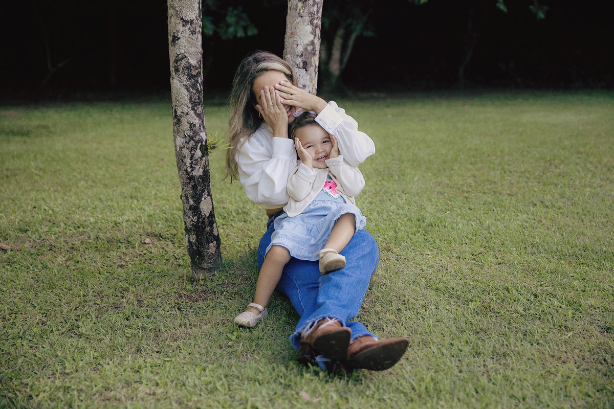 ensaio fotografico - ensaio externo - ensaio mae e filha - ensaio familia - ensaio Tayana e Laura - ensaio em balneario camboriu - fotografia infantil - fotografia de familia - chroma fotografia