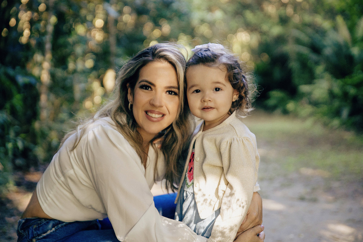 ensaio fotografico - ensaio externo - ensaio mae e filha - ensaio familia - ensaio Tayana e Laura - ensaio em balneario camboriu - fotografia infantil - fotografia de familia - chroma fotografia