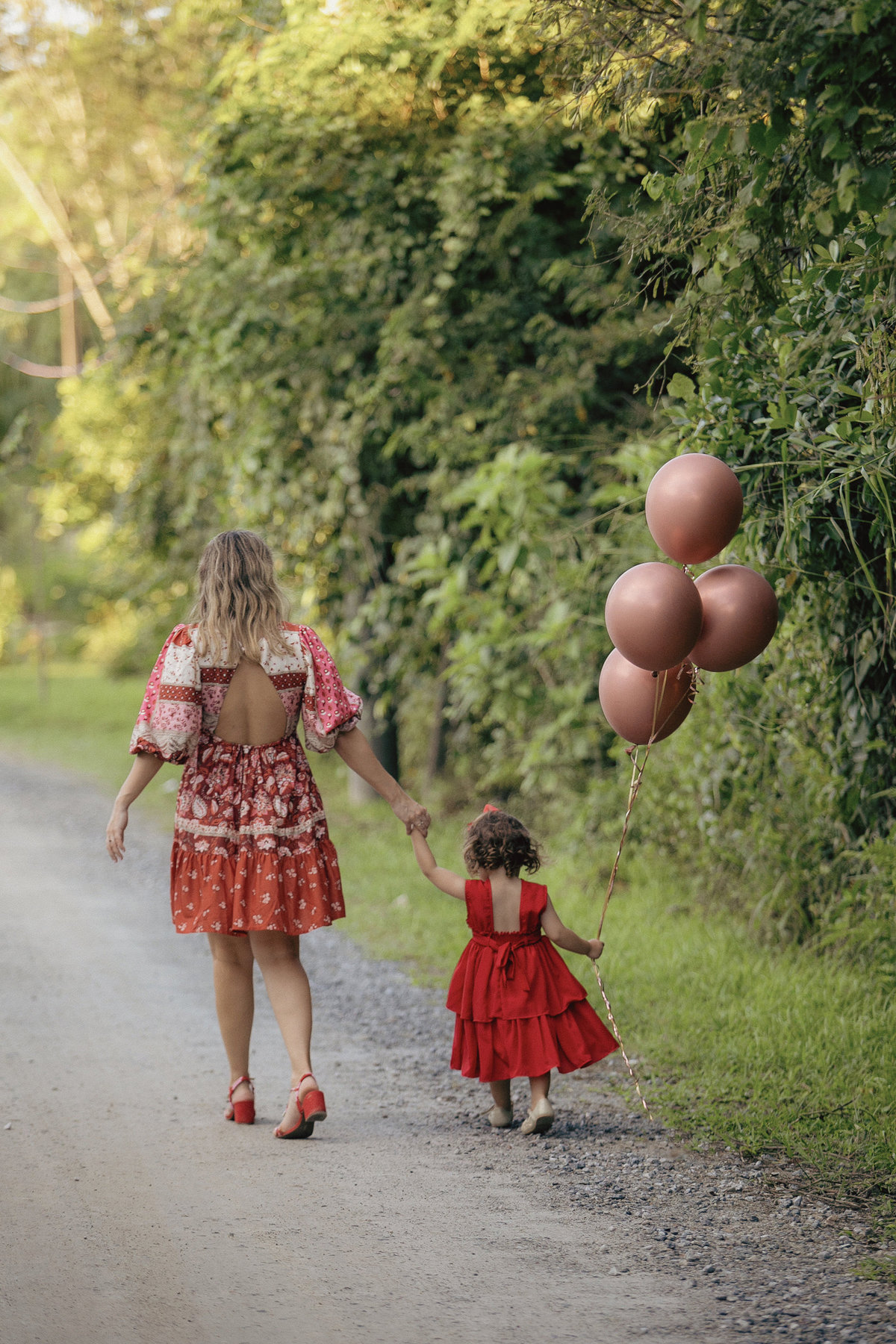 ensaio fotografico - ensaio externo - ensaio mae e filha - ensaio familia - ensaio Tayana e Laura - ensaio em balneario camboriu - fotografia infantil - fotografia de familia - chroma fotografia