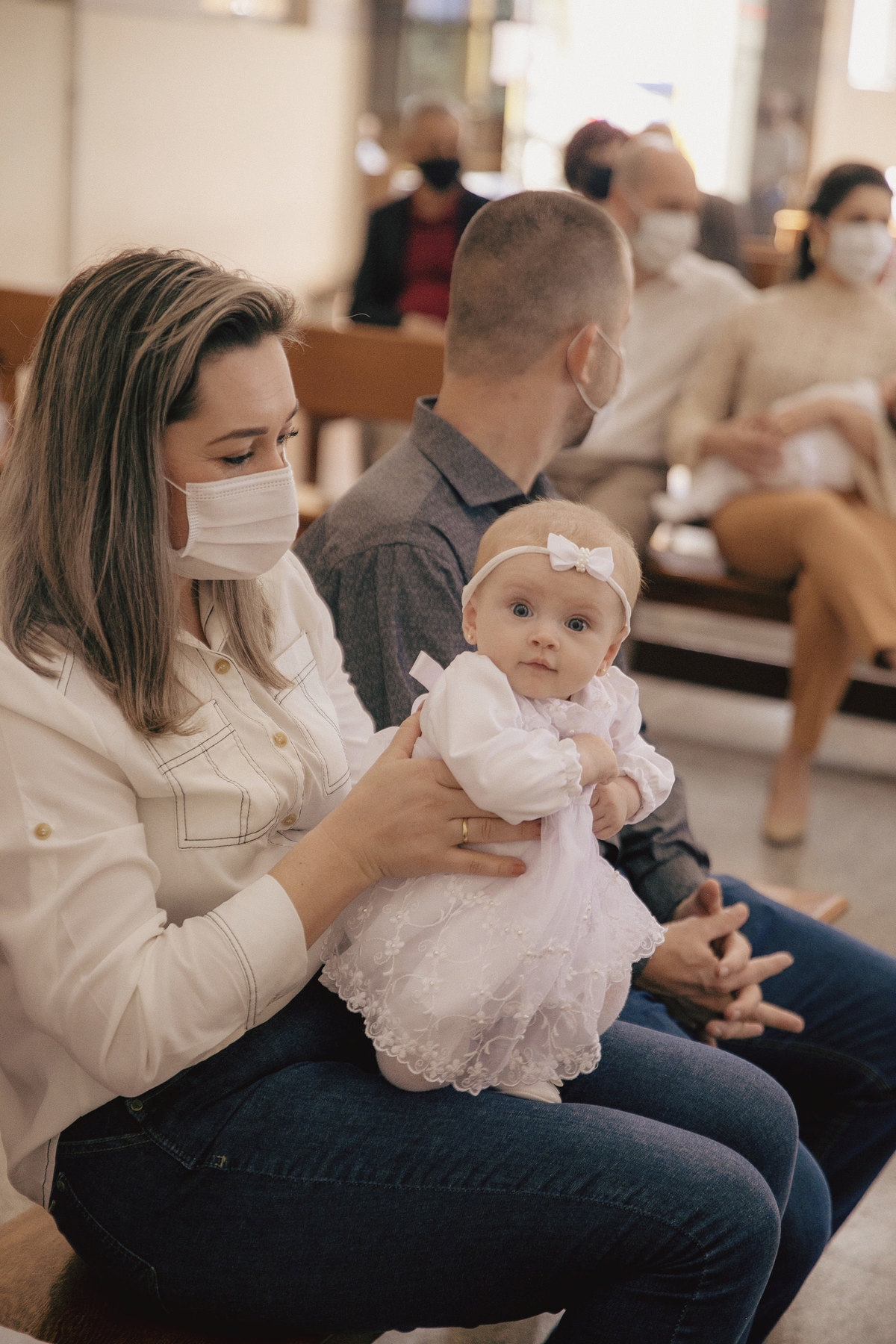 batizado - batismo - batizado gabrieli - batismo em jaraguá do sul - fotografos jaragua do sul - familia - chroma fotografia